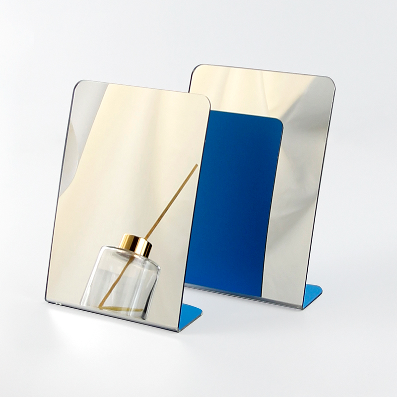 防碎、可弯曲、高清晰——亚克力镜的三大核心优势