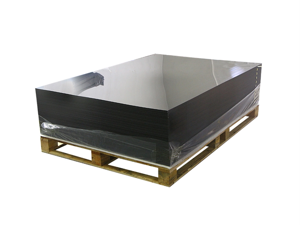 亚克力板的耐候性与户外使用建议